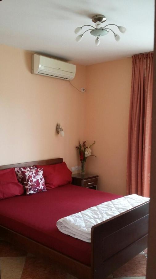 Apartmani Becici Rom bilde