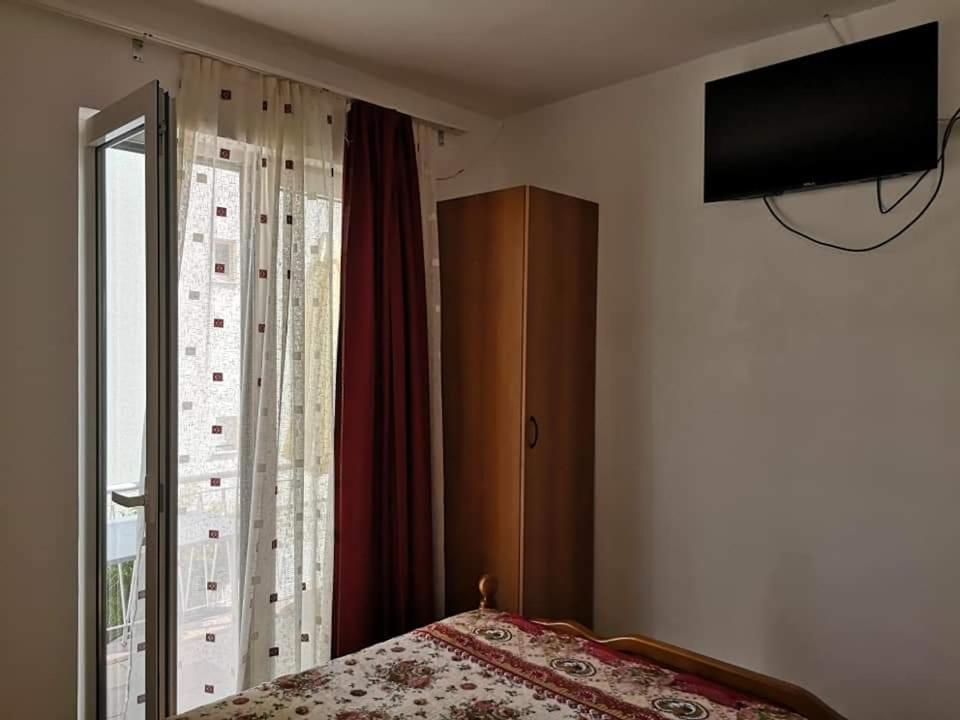 Apartmani Becici Rom bilde