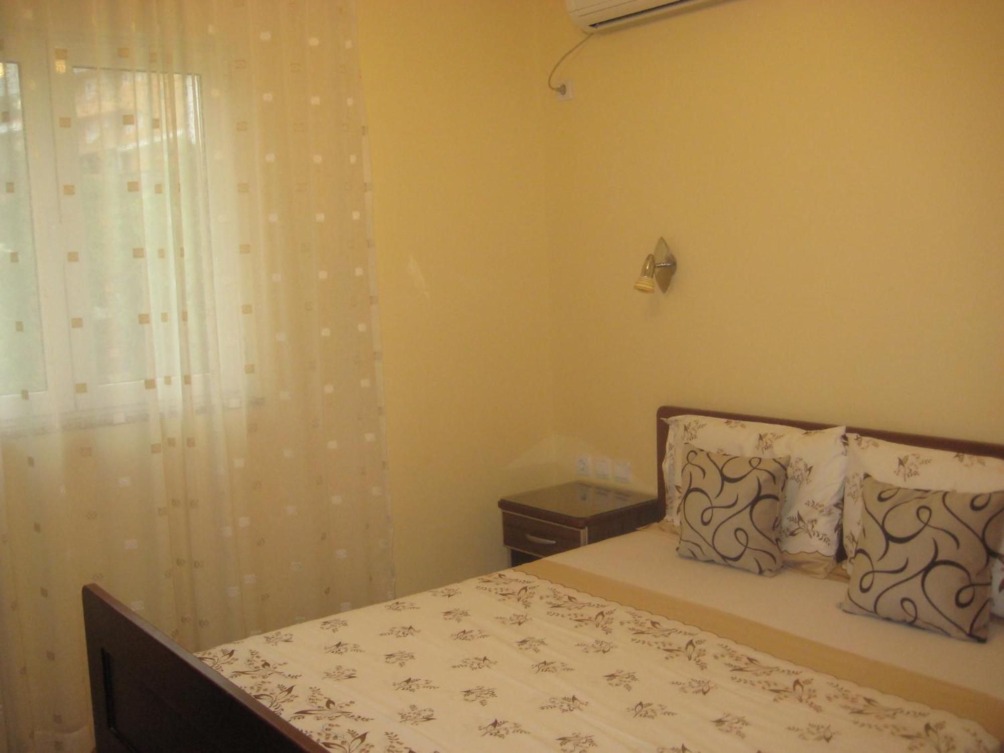 Apartmani Becici Rom bilde