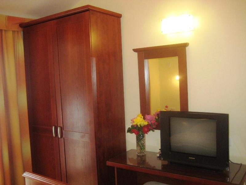 Apartmani Becici Rom bilde